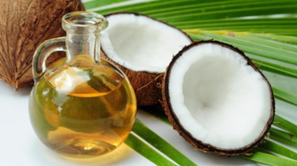 Olej kokosowy na co dzień – jak go stosować? [PROFESJONALNY PORADNIK]