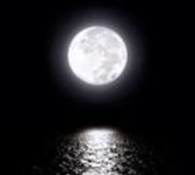 Pełnia księżyca a sen