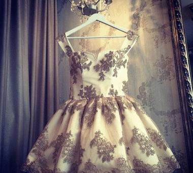 31 najpiękniejszych sukienek na okres wiosna-lato!