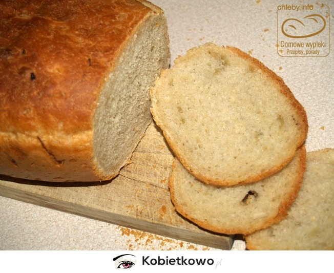 Chleb cebulowy - kiedy masz dość jedzenia ciągle tego samego [PRZEPIS]