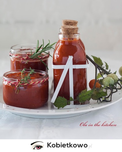 Domowy ketchup z ziołami [PRZEPIS]