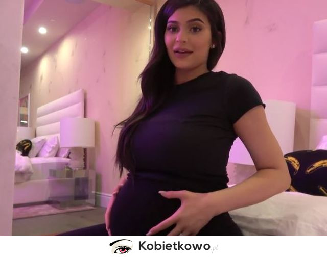 Kylie Jenner urodziła córkę! Na świat przyszło pierwsze dziecko gwiazdy!