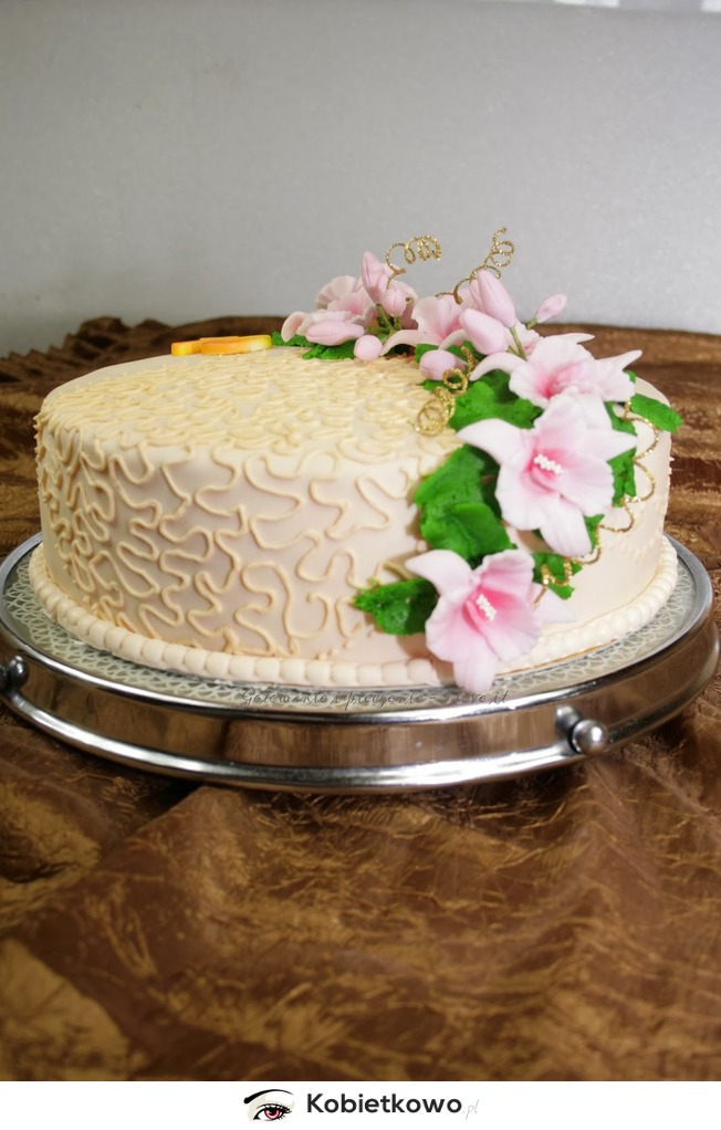 Tort makowy z kremem waniliowym i konfiturą pomarańczową [PRZEPIS]