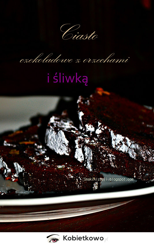 Ciasto czekoladowe z orzechami i śliwką! [PRZEPIS]