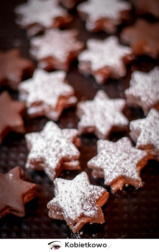 Gwiazdki kakaowe z kremem czekoladowym! [PRZEPIS]