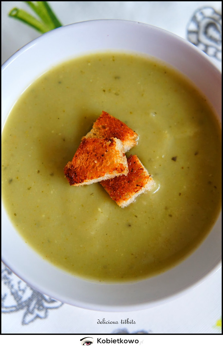 Zupa krem z brokuła z grzankami! [PRZEPIS]