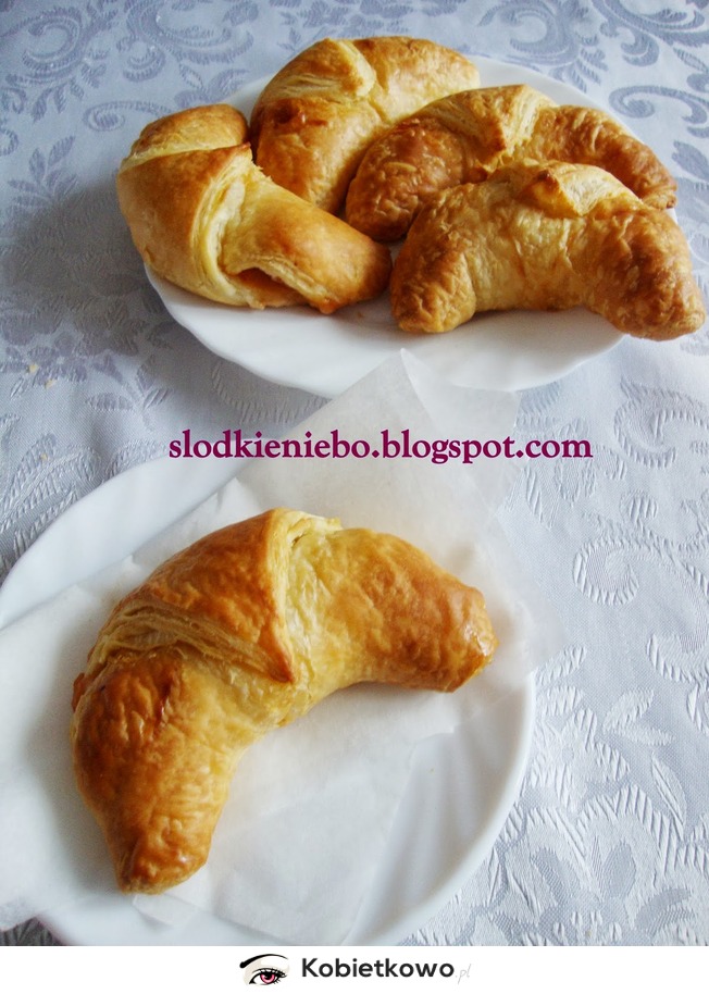 Croissanty (rogaliki) z kiełbasą, serem i papryką  [PRZEPIS]