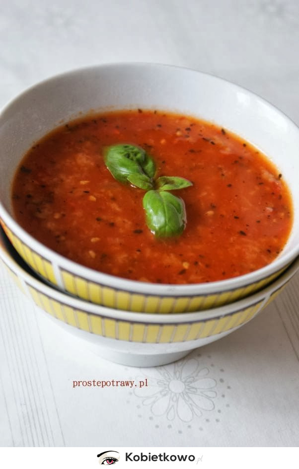 Toskańska zupa pomidorowa pachnąca bazylią! [PRZEPIS]
