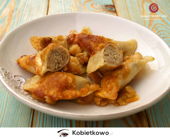 Typowe polskie danie - pierogi z mięsem! [PRZEPIS]