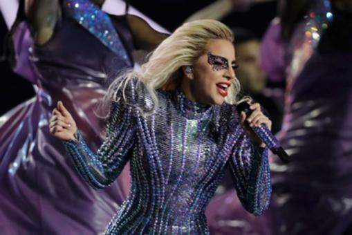 Lady Gaga odwołuje koncerty z powodu TAJEMNICZEJ CHOROBY!