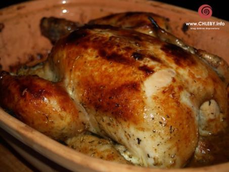 Kurczak pieczony, tradycyjny obiad w nowym wydaniu [PRZEPIS]
