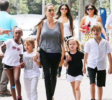 Angelina Jolie straci prawo do opieki nad dziećmi?