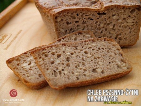 Chleb pszenno-żytni na zakwasie ze słonecznikiem [PRZEPIS]