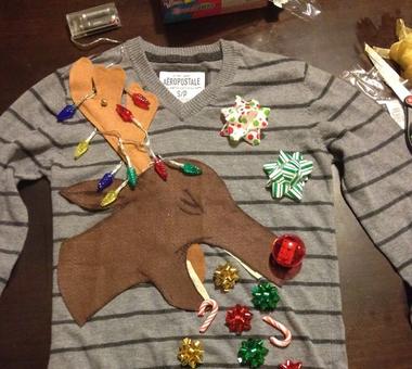 Najbrzydsze świąteczne swetry