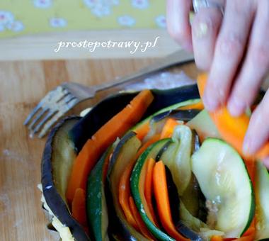 Tarta z warzywami - pyszny vege obiad [PRZEPIS]
