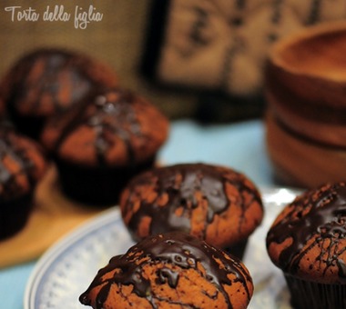Kakaowe muffiny z kawałkami czekolady. PYSZNY DESER