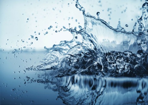Jaką wodę wybrać? Czym różnią się sklepowe wody?