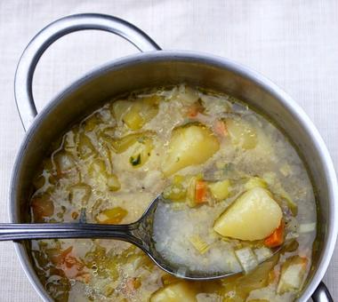 Zupa porowa z ziemniakami - pyszny obiadek [PRZEPIS]
