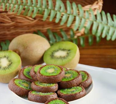 Owoc Kiwi – ciasteczka dla dzieci [PRZEPIS]
