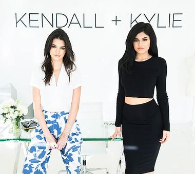 Kendall i Kylie Jenner przepraszają za swoją kolekcję koszulek!