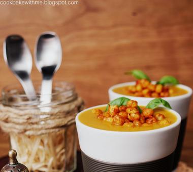 Marchewkowa zupa z ciecierzycą - smaczna, słodka i aromatyczna zupa [PRZEPIS]